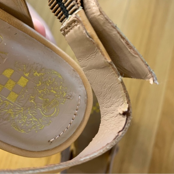 Vince Camuto Banji Sandals - Size 10 - Picture 10 of 11